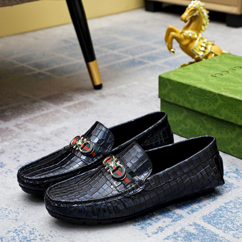 G*u*i leather shoes